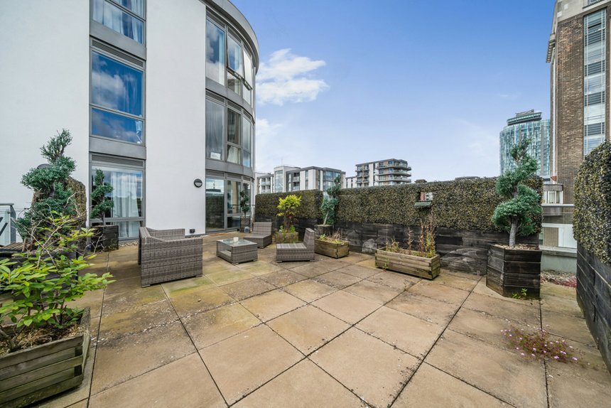 for sale clayponds lane london 41252 - Gibbs Gillespie