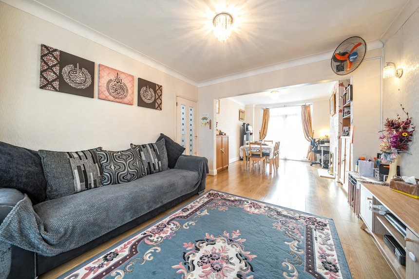 under offer the heights london 41301 - Gibbs Gillespie