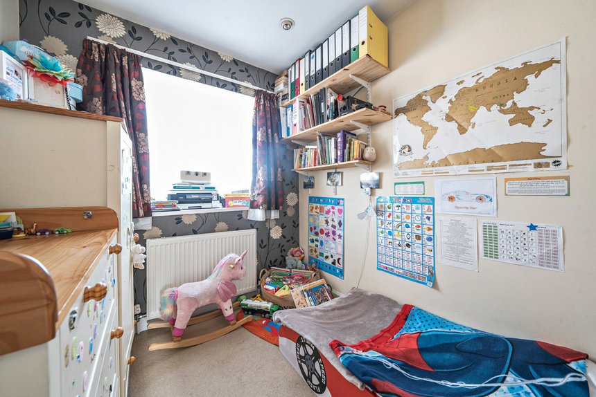 under offer the heights london 41301 - Gibbs Gillespie