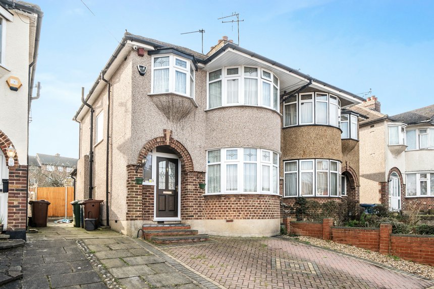 under offer the heights london 41301 - Gibbs Gillespie