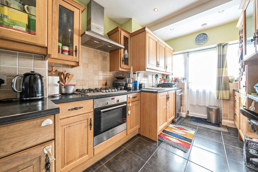 under offer the heights london 41301 - Gibbs Gillespie
