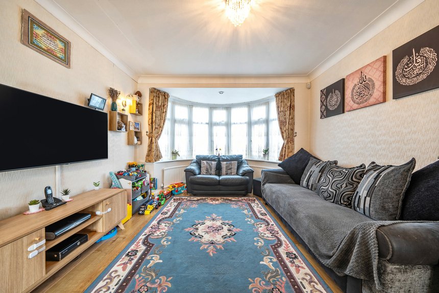 under offer the heights london 41301 - Gibbs Gillespie
