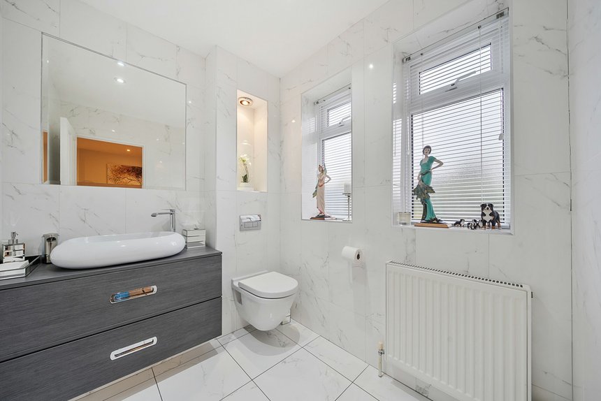 for sale woodfield avenue london 41352 - Gibbs Gillespie