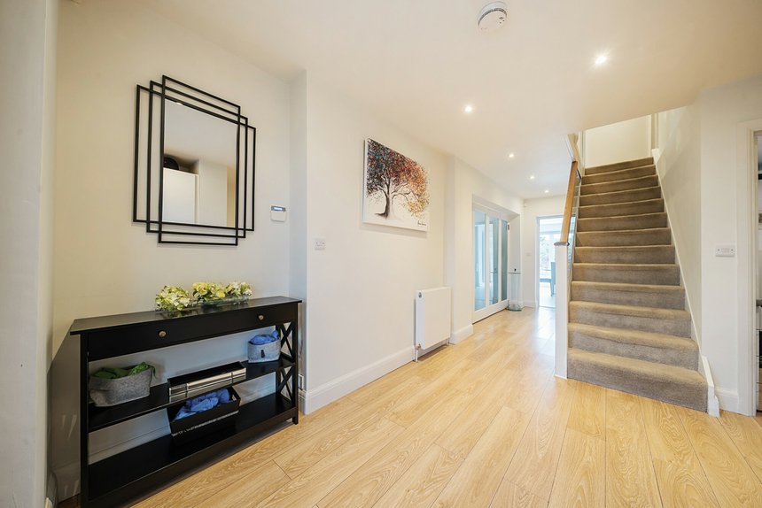 for sale woodfield avenue london 41352 - Gibbs Gillespie