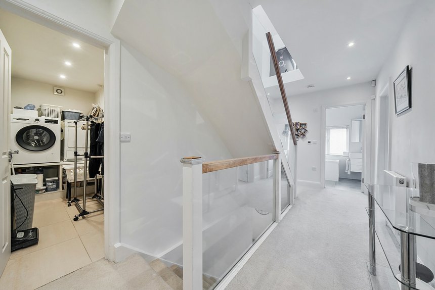 for sale woodfield avenue london 41352 - Gibbs Gillespie