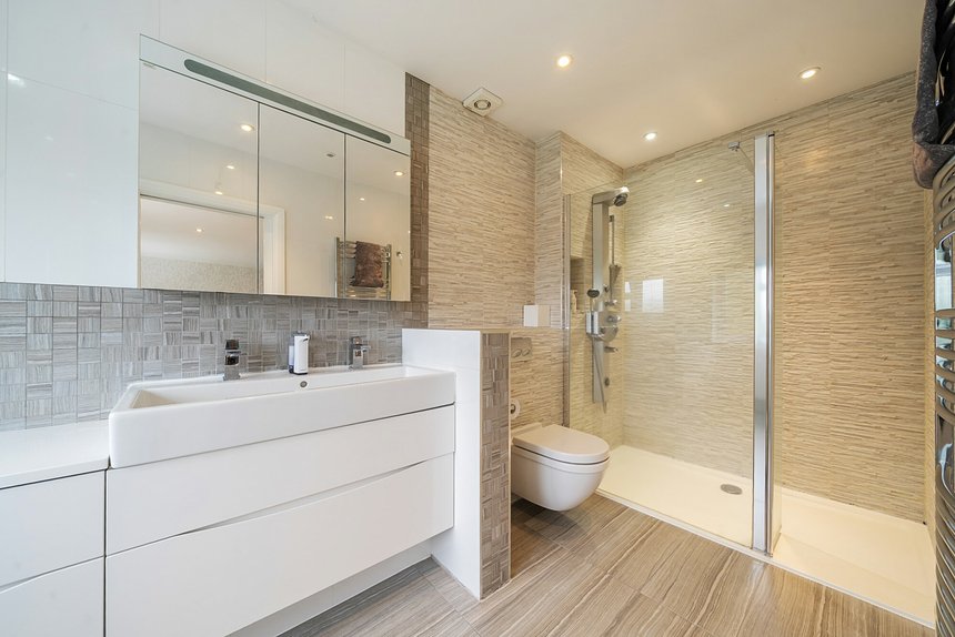 for sale woodfield avenue london 41352 - Gibbs Gillespie