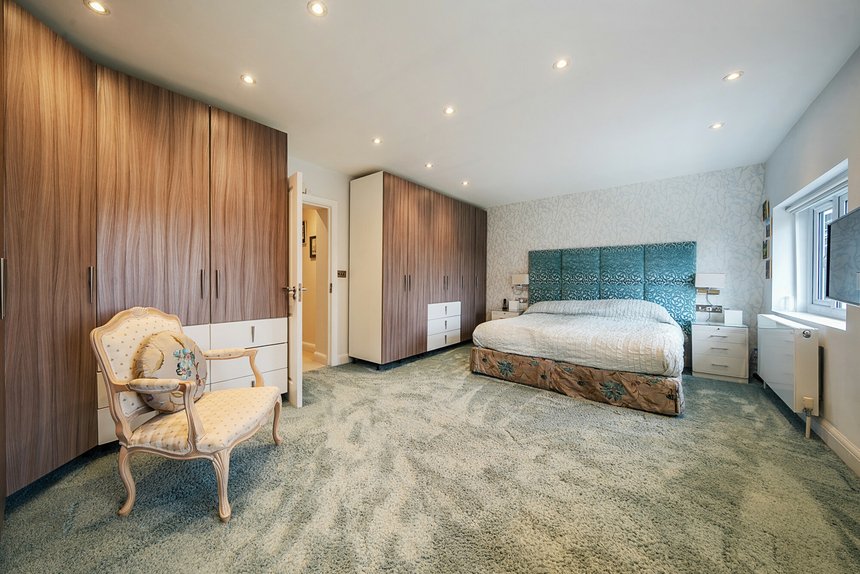 for sale woodfield avenue london 41352 - Gibbs Gillespie