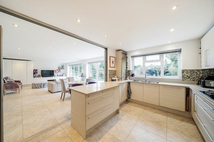 for sale woodfield avenue london 41352 - Gibbs Gillespie