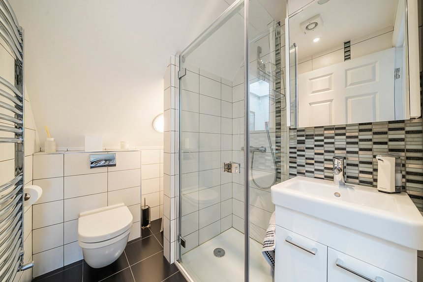 for sale woodfield avenue london 41352 - Gibbs Gillespie