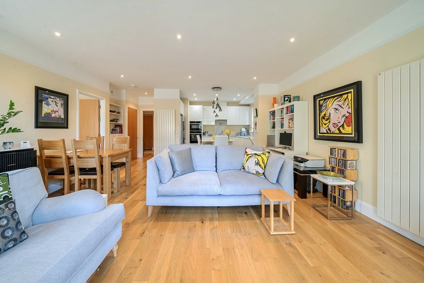 under offer grange park london 41359 - Gibbs Gillespie