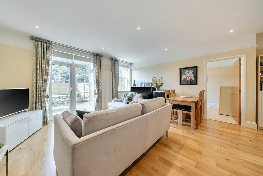 under offer grange park london 41359 - Gibbs Gillespie