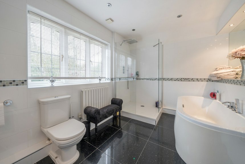 for sale hibberts way london 41386 - Gibbs Gillespie