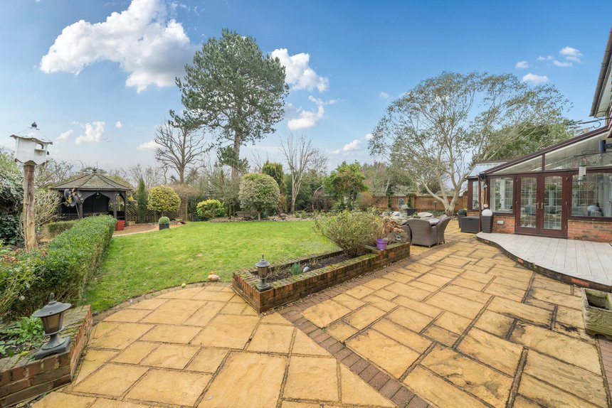 for sale hibberts way london 41386 - Gibbs Gillespie