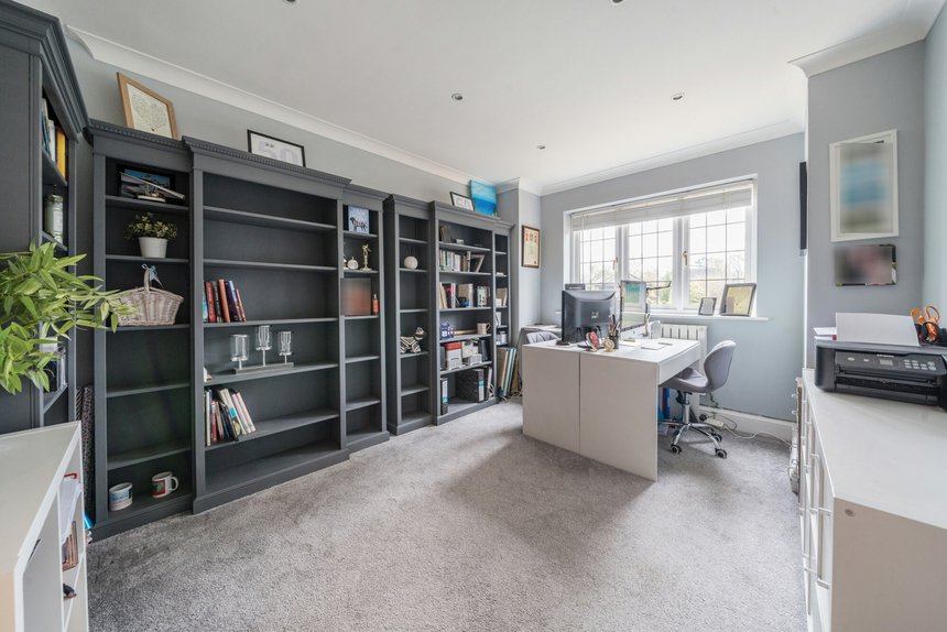 for sale hibberts way london 41386 - Gibbs Gillespie