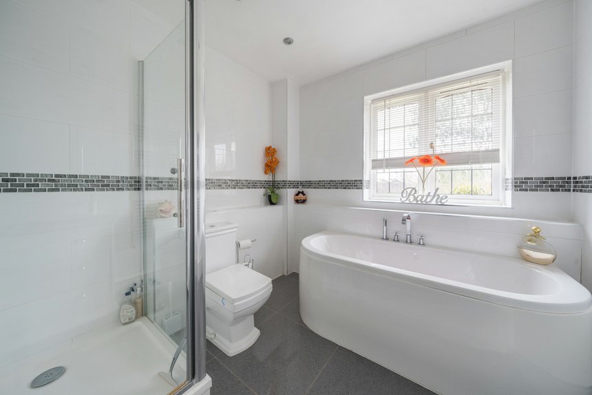 for sale hibberts way london 41386 - Gibbs Gillespie