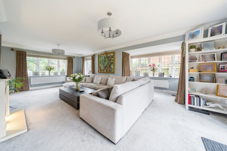 for sale hibberts way london 41386 - Gibbs Gillespie