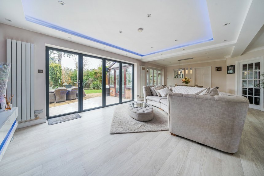 for sale hibberts way london 41386 - Gibbs Gillespie