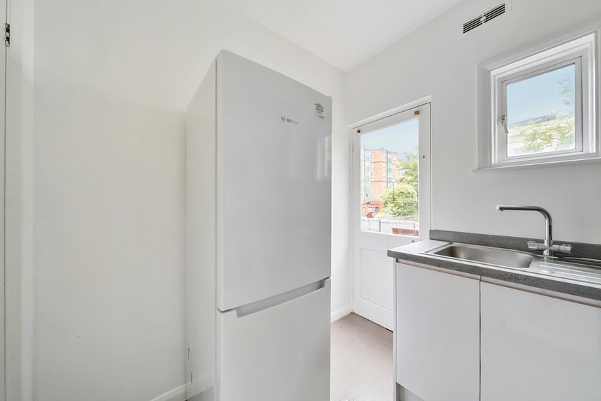 2 bedroom for sale in Westfield Road, London, Ealing, W13