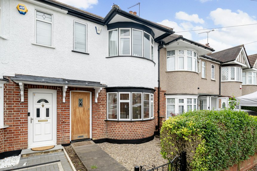 3 bedroom House for sale in Whitby Road, Ruislip, Middlesex, HA4