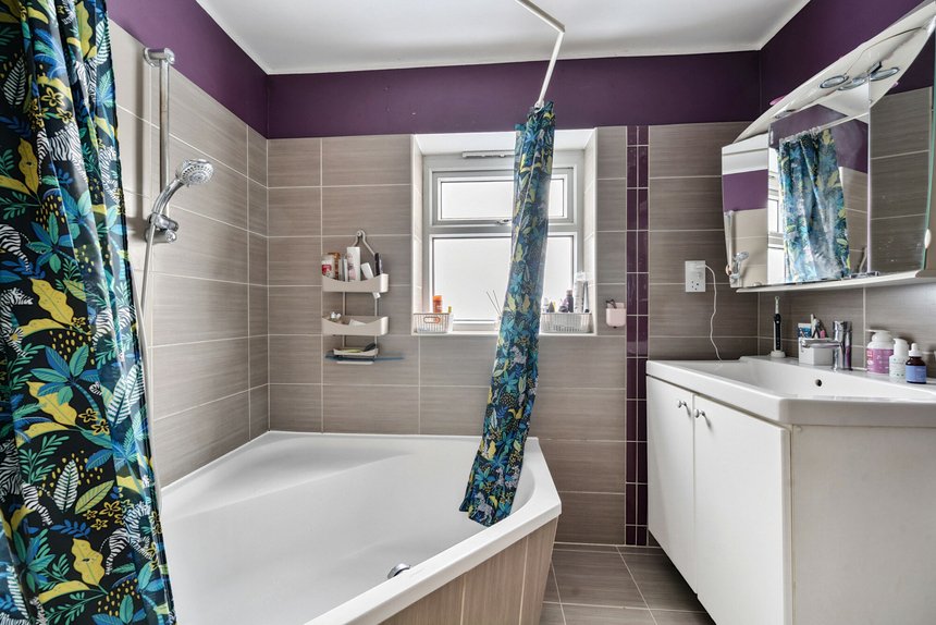 under offer grasmere gardens london 41555 - Gibbs Gillespie