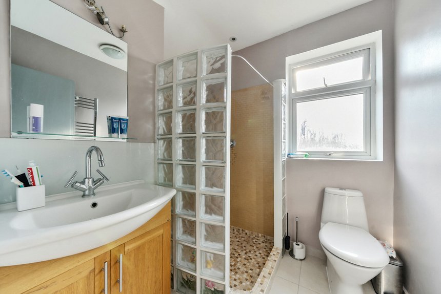 under offer grasmere gardens london 41555 - Gibbs Gillespie