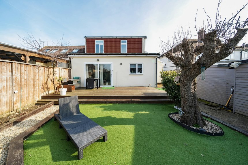under offer grasmere gardens london 41555 - Gibbs Gillespie