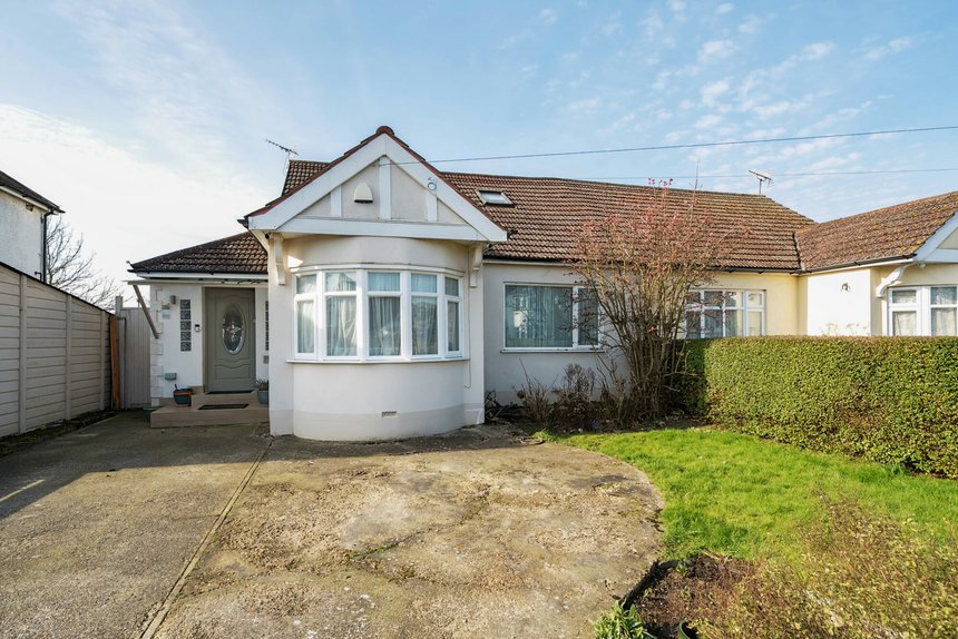 under offer grasmere gardens london 41555 - Gibbs Gillespie