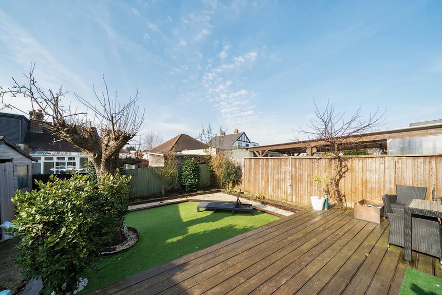 under offer grasmere gardens london 41555 - Gibbs Gillespie