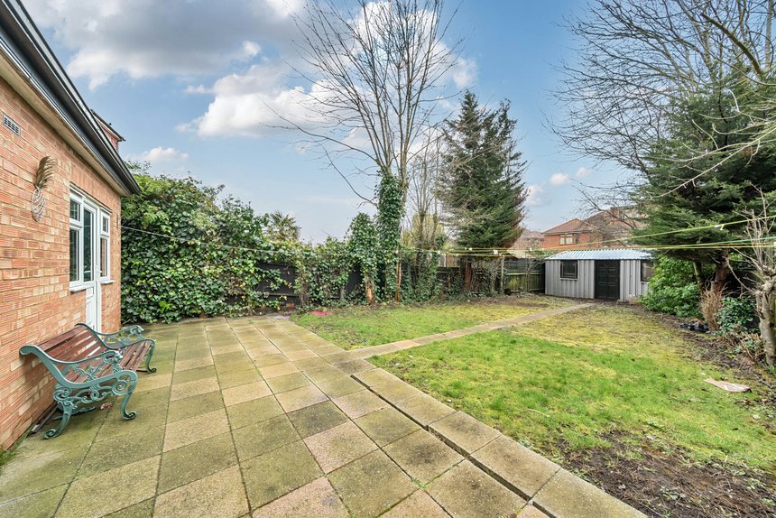 for sale wemborough road london 41578 - Gibbs Gillespie
