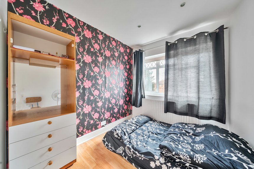 for sale wemborough road london 41578 - Gibbs Gillespie