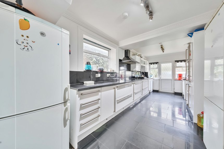 for sale wemborough road london 41578 - Gibbs Gillespie