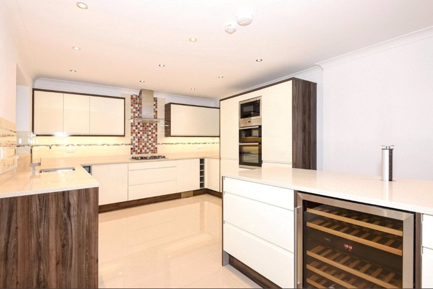 available flat 10 london 41581 - Gibbs Gillespie