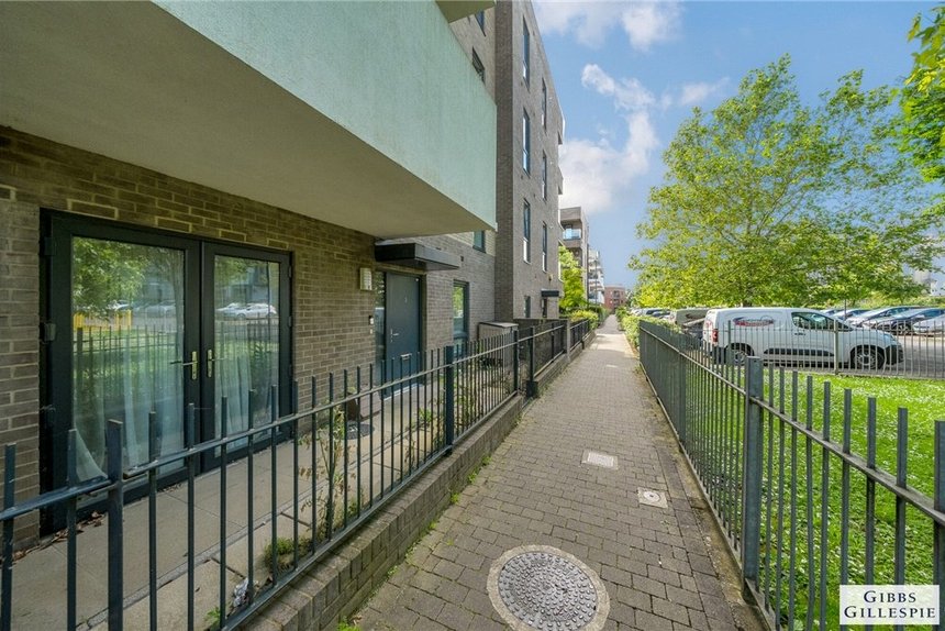 for sale calla court london 41592 - Gibbs Gillespie