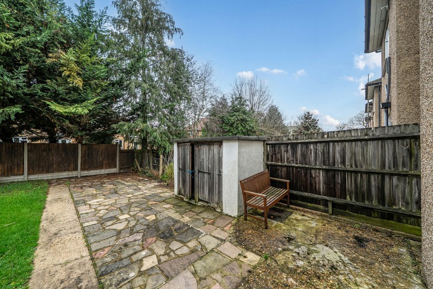 under offer holwell place london 41617 - Gibbs Gillespie