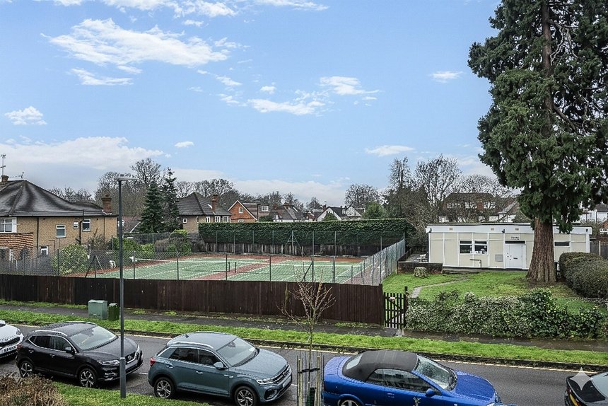 under offer holwell place london 41617 - Gibbs Gillespie