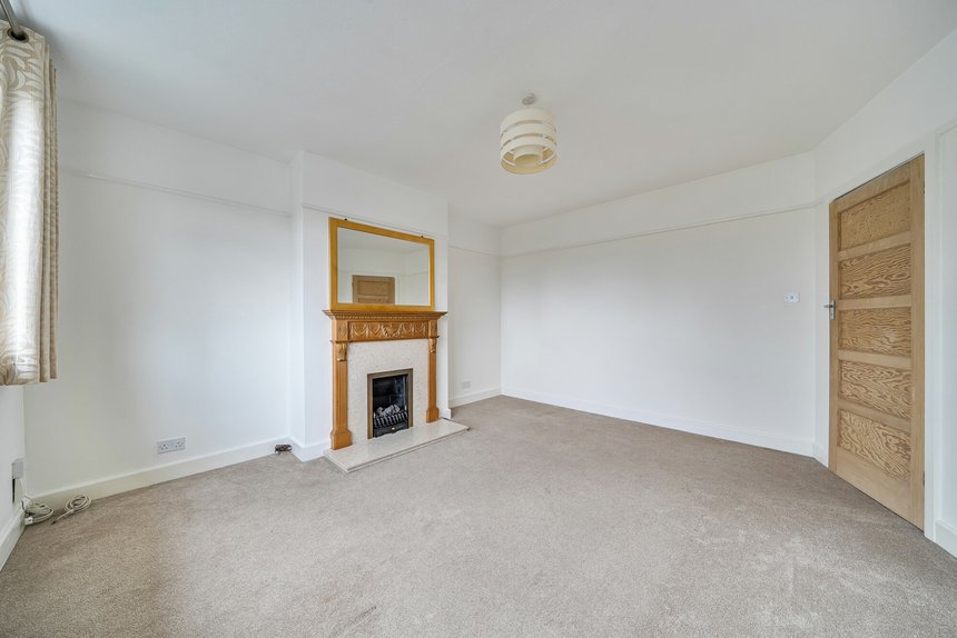 under offer holwell place london 41617 - Gibbs Gillespie