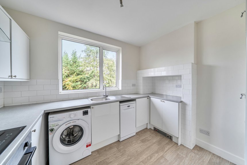 under offer holwell place london 41617 - Gibbs Gillespie