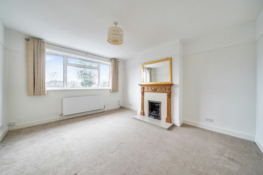 under offer holwell place london 41617 - Gibbs Gillespie