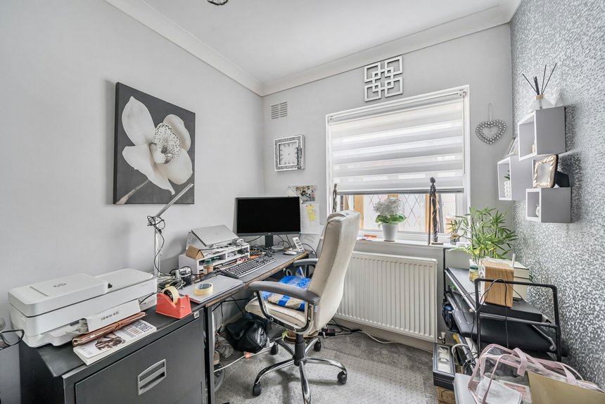 sold herlwyn avenue london 41640 - Gibbs Gillespie