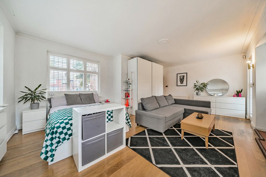 for sale westbury road london 41649 - Gibbs Gillespie