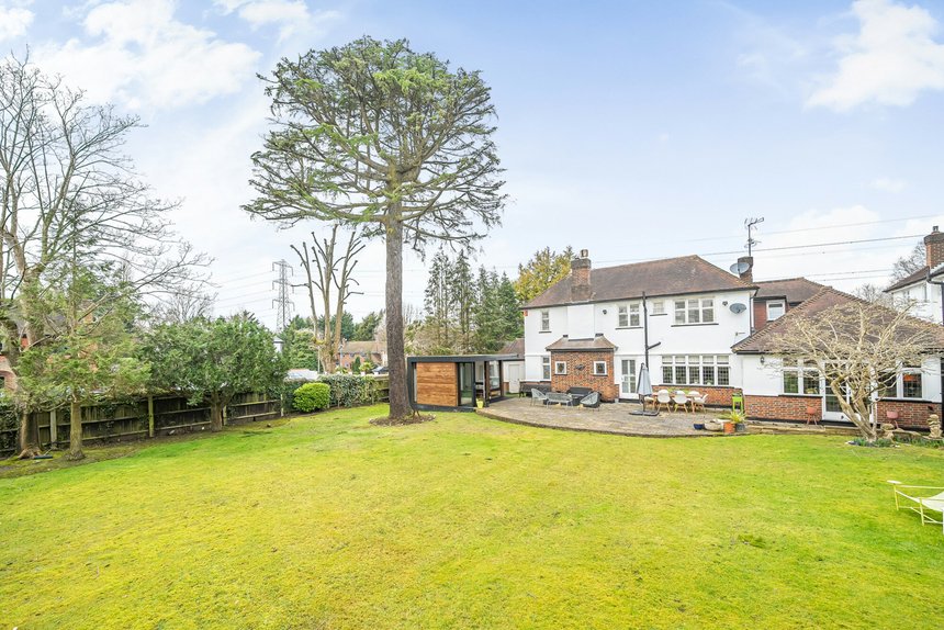 for sale westbury road london 41649 - Gibbs Gillespie