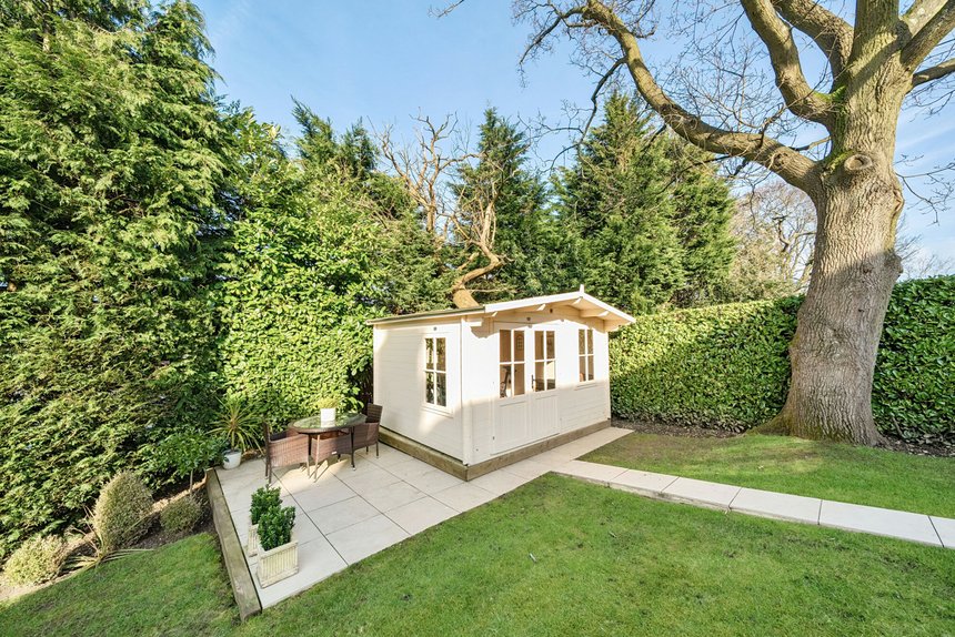 under offer wyatt close london 41772 - Gibbs Gillespie