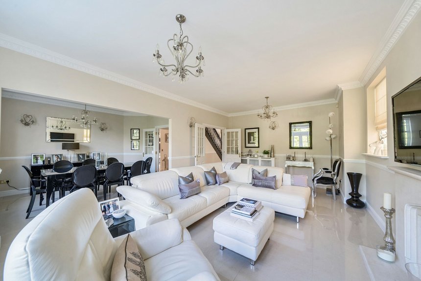 under offer wyatt close london 41772 - Gibbs Gillespie