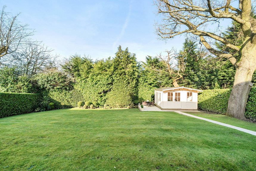 under offer wyatt close london 41772 - Gibbs Gillespie