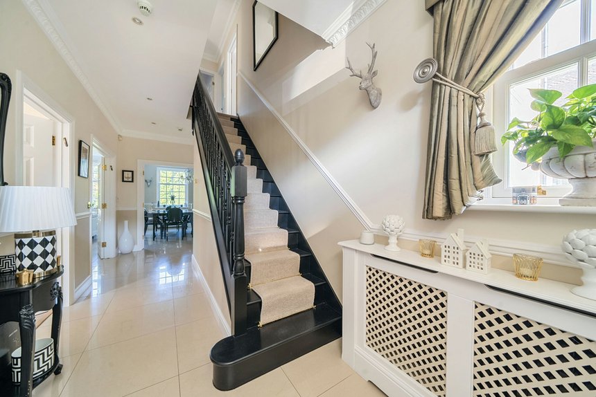 under offer wyatt close london 41772 - Gibbs Gillespie