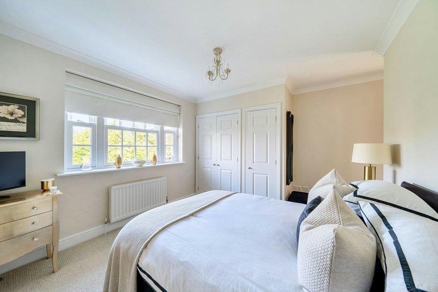 under offer wyatt close london 41772 - Gibbs Gillespie
