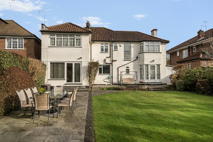under offer thornton grove london 41798 - Gibbs Gillespie