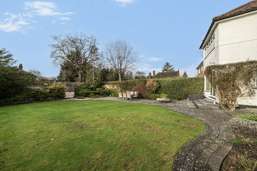 under offer thornton grove london 41798 - Gibbs Gillespie