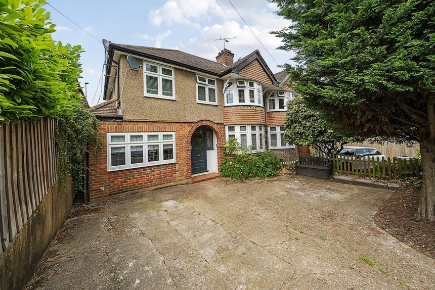 5 bedroom House for sale in Baldwins Lane, Croxley Green, Rickmansworth