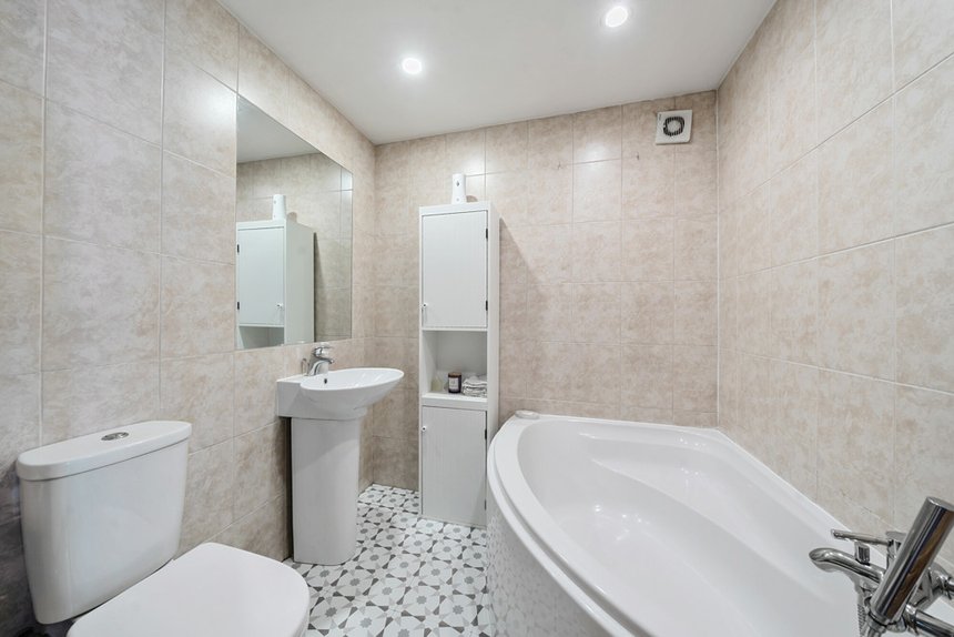 5 bedroom House for sale in Baldwins Lane, Croxley Green, Rickmansworth